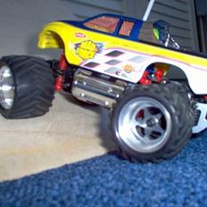 Bil Kyosho Mini-Z Monster