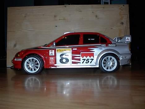 Bil Mitsubishi Lancer EVO VI - Her er et billede med standard farvede fælge, lidt kedeligt... billede 2