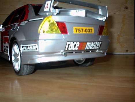Bil Mitsubishi Lancer EVO VI - Her er et billede af mine gamle baglygter... ikke så flot!! billede 3
