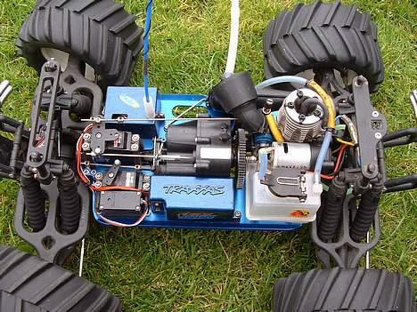 Truck Traxxas T-Maxx TRX 2.5 - Shock Socks + Front RPM A-Arms billede 7