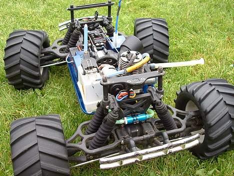 Truck Traxxas T-Maxx TRX 2.5 - Mori Seiki Fuel Filter Big billede 8