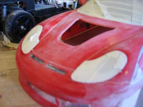 Bil QD Porche - Hullet i kølerhjelmen ser godt ud, og har sikkert en køle effekt. ( ved godt motorren sidder bag i en porche, men det skulle være der alligevel ;)) billede 3