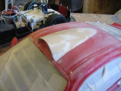 Bil QD Porche - På tager er der lavet en luftkølings ting, der er hul i tager, og det sidder over turboen og køler derfor denne.. lavet af et deodorant låg :)) billede 4