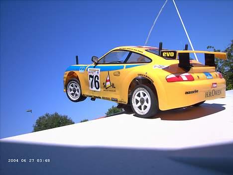 Bil Bil CT4S (CEN) - 1 meter oppe, men der ligge en madras under :D billede 1