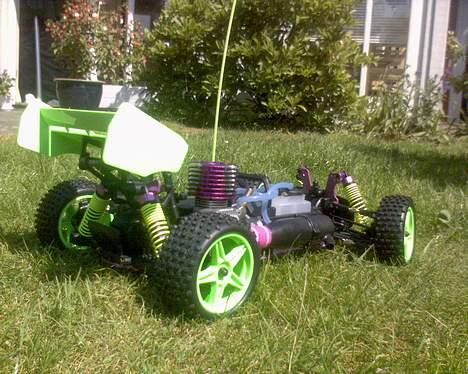 Buggy Atomic Warhead !! billede 5