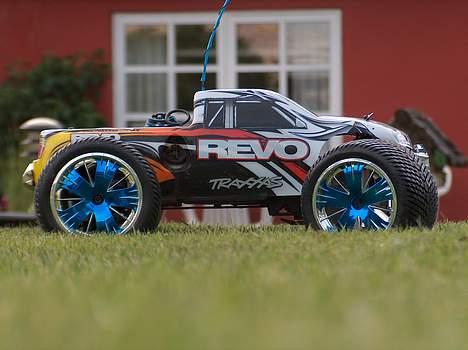 Off-Roader Traxxas revo 2,5R  - Fed vinkel billede 3