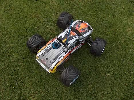 Off-Roader Traxxas revo 2,5R  - Ovenfra, med karosseri billede 5