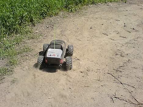 Off-Roader 4WD HBX Bonzer / RC BANE! - Her kommer den kørene på en bane billede 15