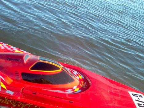 Båd Graupner Giant Racer billede 3