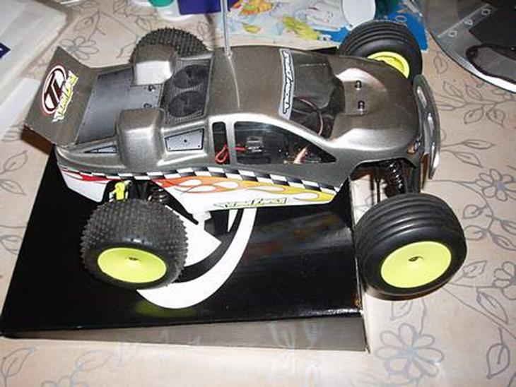 Off-Roader team losi mini t SOLGT billede 1