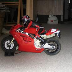 Motorcykel ducati