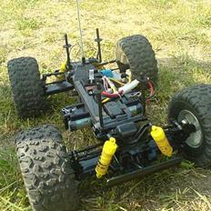 Off-Roader Bonzer Monster Truck XT