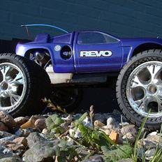 Truck traxxas revo (solgt)