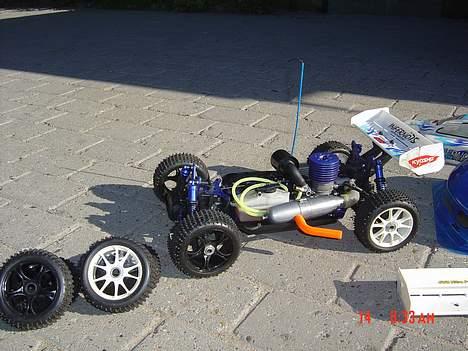 Buggy kyosho inferno 7.5 sport billede 6