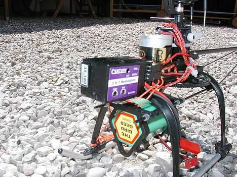 Helikopter Hummingbird V3 - Control af rotor og servo billede 11