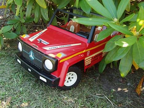 Bil Mercedes Benz offroad.  billede 5