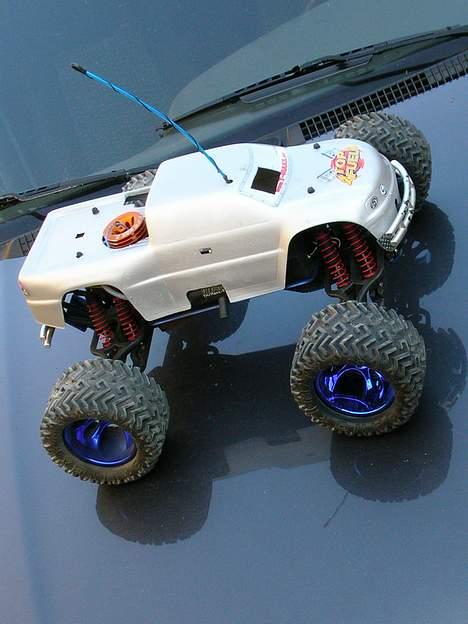 Off-Roader T-Maxx billede 1