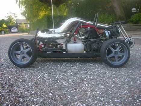 Bil fg  (monster beetle) - her har bilen fået on-road truck dæk og nut K&N filter så den er klar til ræs !! billede 10