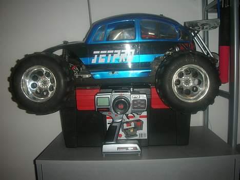Bil fg  (monster beetle) - her står bilen så og venter på at jeg vogner dagen efter og river den ned af hylden  billede 14