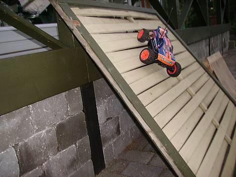 Off-Roader Mini inferno Half 8 ST - Lige lidt "Wall Ride" Billedet er taget hos Kasper L. " |<ª$þ€® /" her på galleriet billede 4