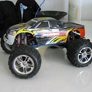 Bil Traxxas T-Maxx 3.3