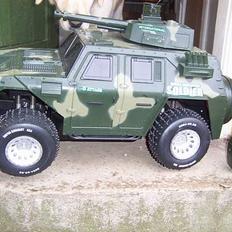 Militær KÆMPE ARMORED CAR