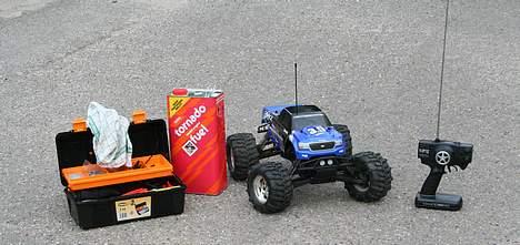 Truck Hpi Savage 3.5 - Bilen , værktøjet og benzinen billede 5