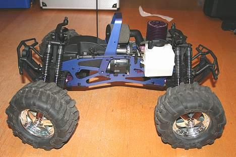 Truck Hpi Savage 3.5 - Set fra siden uden karosse . billede 11