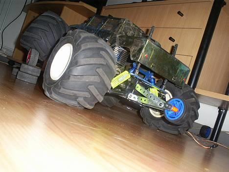 Off-Roader sinyih mt1. projekt.! - wheelie baren..er lavet med 1mm perforeret plade.. billede 3