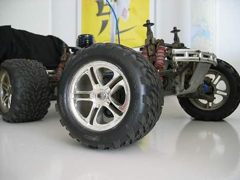 Bil Traxxas T-Maxx 3.3 billede 11