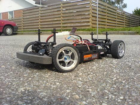 Bil Tamiya TT-01    (SOLGT) - Bilen Forfra! unde Karos TT-01 styrer billede 15