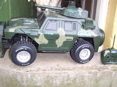 Militær KÆMPE ARMORED CAR billede 3