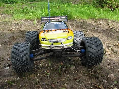 Off-Roader Traxxas Revo 3.3 billede 7