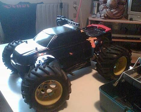 Off-Roader Tornado RTR 3,5 - det er min bil før den blev malet billede 10