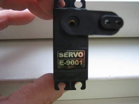 Off-Roader SAVAGE 25. 4,6 cc - 10 kg servo skulle være på fra fabrikken. Det er så vildt en forskel billede 10