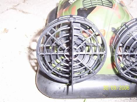 Båd hovercraft - bagfra billede 3