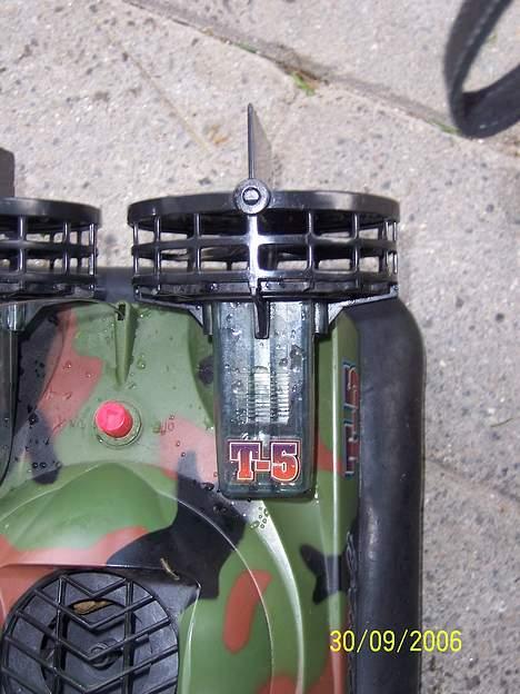 Båd hovercraft - den ene moter billede 5