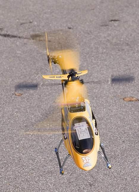 Helikopter T-rex XL upgrade - Lidt nose-in hover billede 11