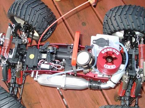 Off-Roader Genesis 46. SOLGT - når jeg rigtig strækker ud har jeg virkelig brug for al den bevægelighed jeg kan få. billede 6