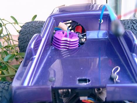 Truck traxxas revo (solgt) billede 9