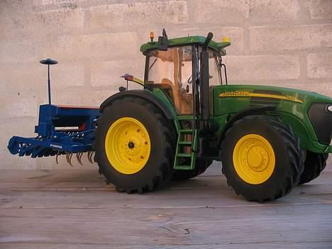 Lastbiler John Deere 7920 billede 2