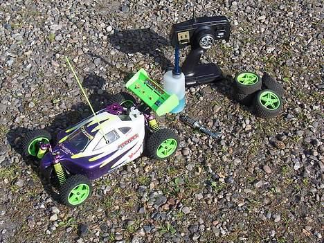 Buggy Atomic Warhead billede 5
