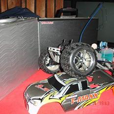Truck Traxxas T-max 3.3