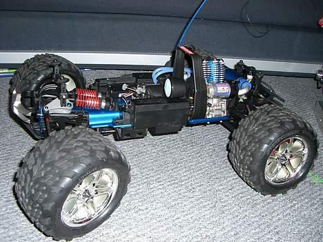 Truck Traxxas Revo 3.3 solgt billede 2