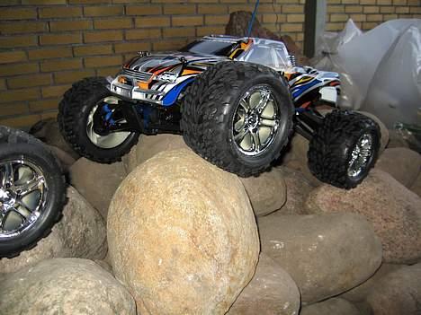 Truck Traxxas Revo 3.3 billede 2