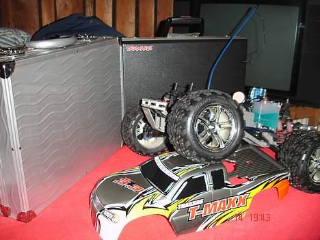 Truck Traxxas T-max 3.3 billede 1