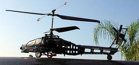 Helikopter APACHE AH-64 LONGBOW - Dejlig ond kamp helikopter..... billede 1