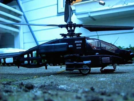 Helikopter APACHE AH-64 LONGBOW billede 8