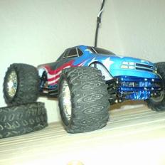 Truck RC18MT