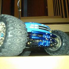 Truck RC18MT